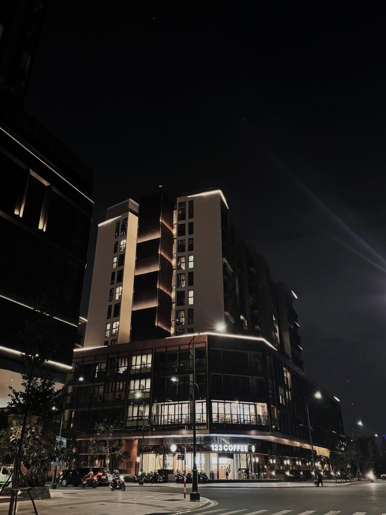 Căn hộ Metropole Thu Thiem Luxury *